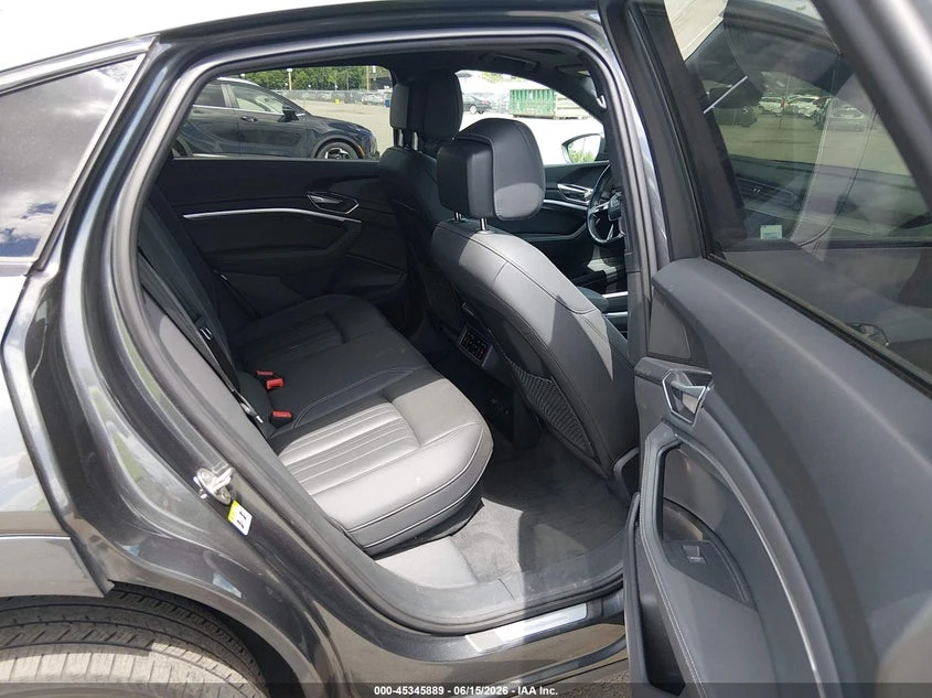 Audi E-Tron Sportback Premium Plus S Line Quattro, снимка 8 - Автомобили и джипове - 55004195