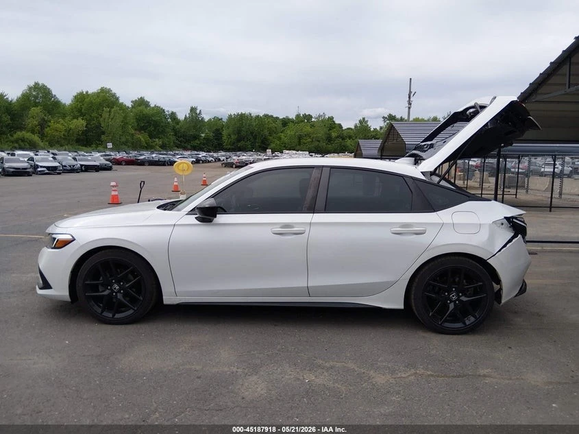 Honda Civic * SPORT* KEYLESS* Camera* , снимка 4 - Автомобили и джипове - 55036737