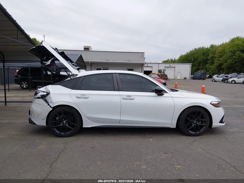 Honda Civic * SPORT* KEYLESS* Camera* , снимка 3 - Автомобили и джипове - 55036737