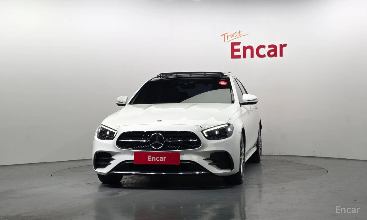 Mercedes-Benz E 350 AMG* LINE* 4MATIC* BURMESTER* ДИСТРОНИК* ХЕДЪП* LA, снимка 3 - Автомобили и джипове - 55105523