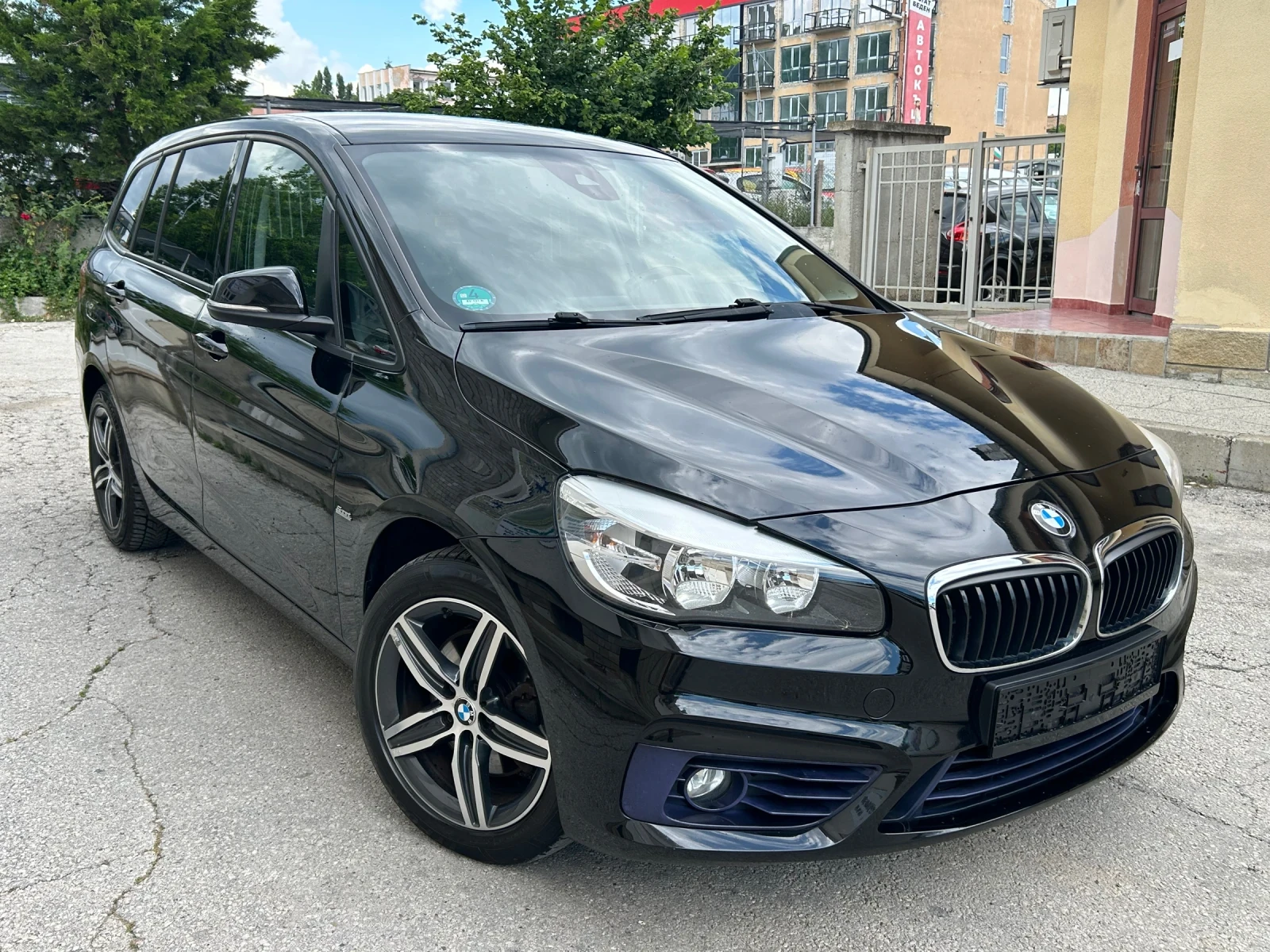 BMW 2 Gran Tourer 2.0d 150k.c. 7 МЕСТА / АВТОМАТИК, снимка 3 - Автомобили и джипове - 55192108