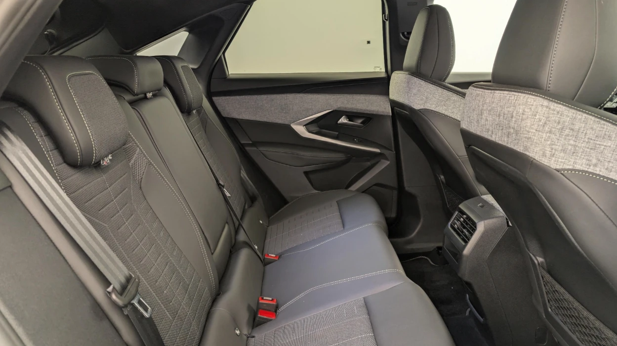 Peugeot 3008 GT, снимка 5 - Автомобили и джипове - 55222221