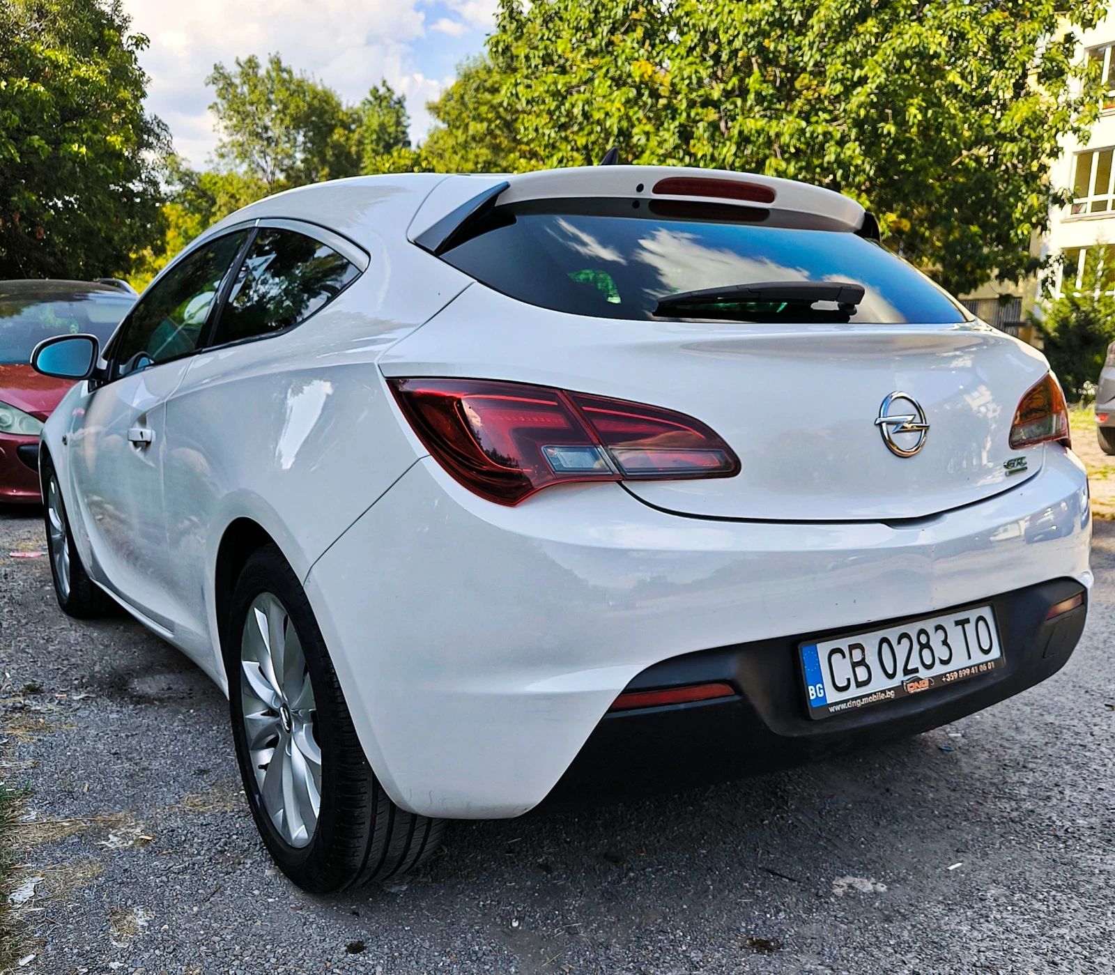 Opel Astra GTC, снимка 5 - Автомобили и джипове - 55617141