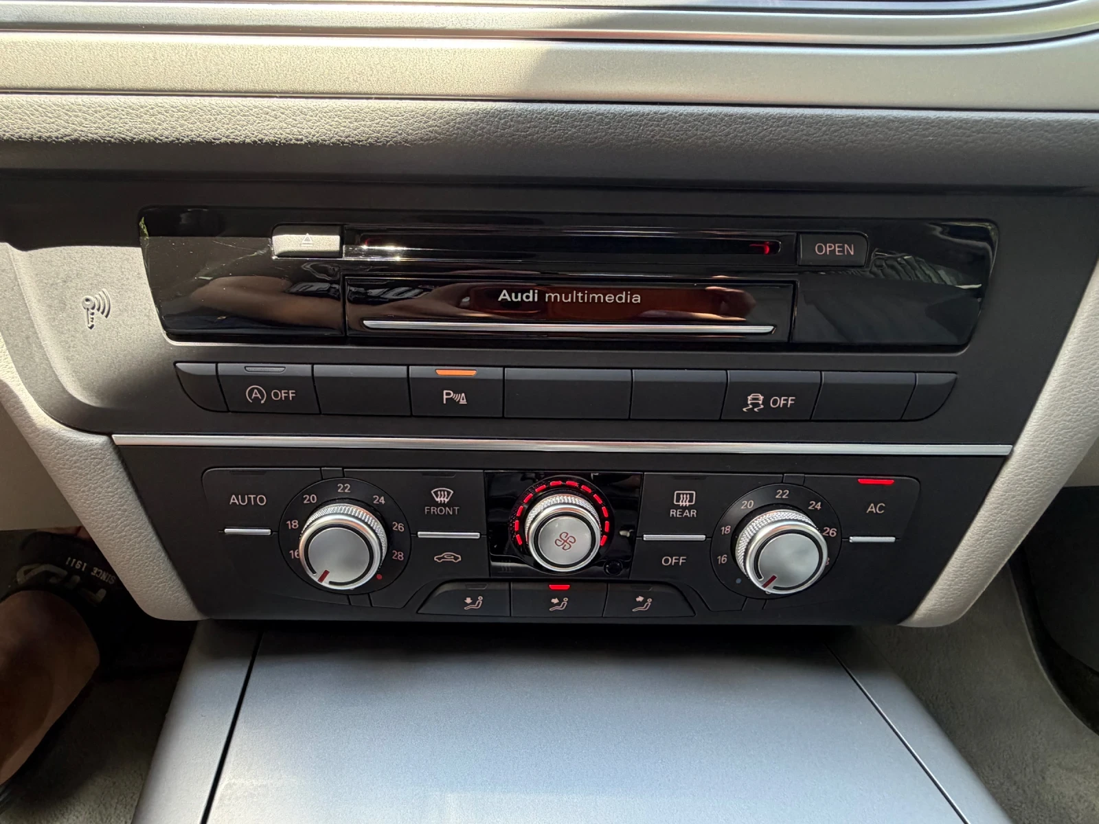 Audi A6, снимка 16 - Автомобили и джипове - 55842285