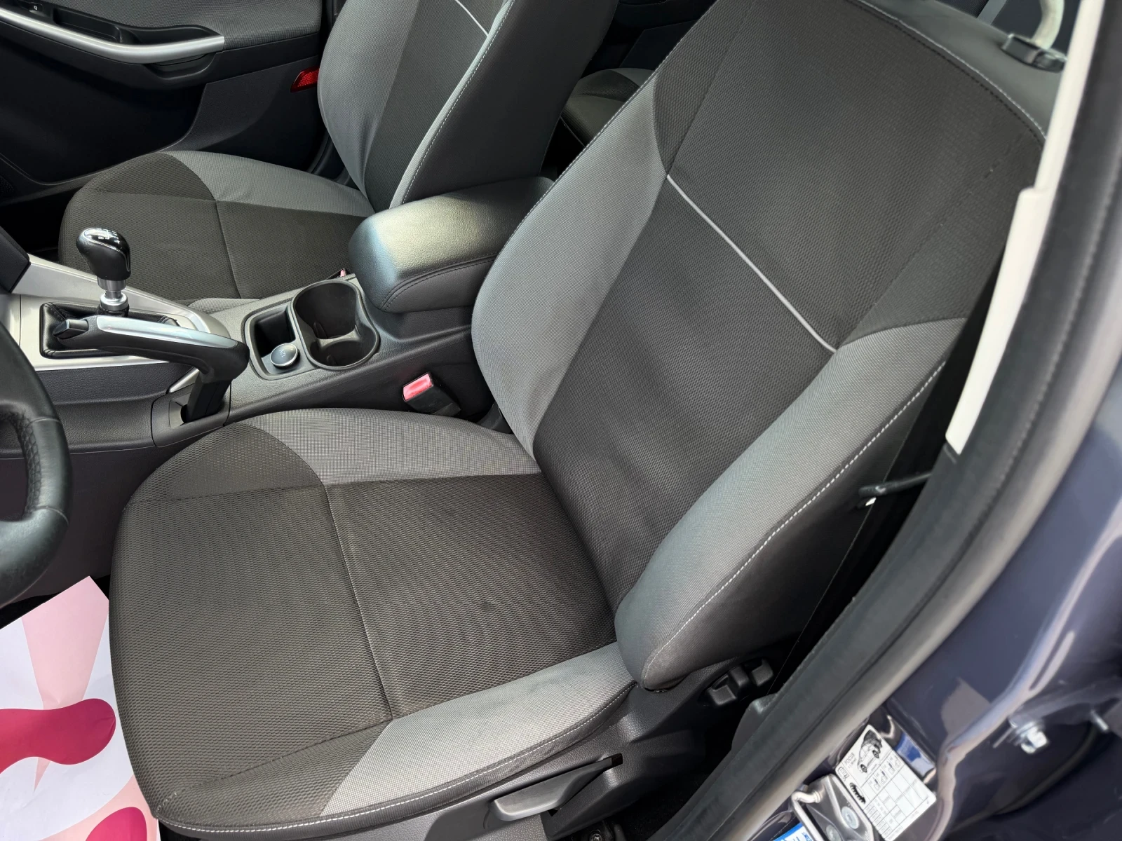 Ford Focus 1.6 TDCI, снимка 13 - Автомобили и джипове - 56015481