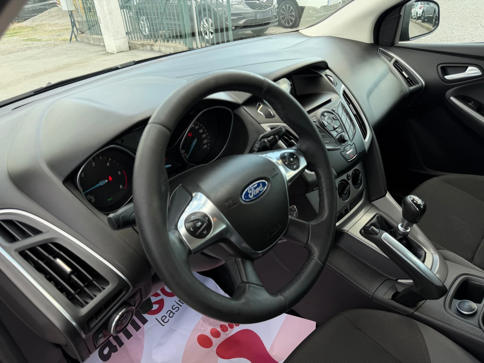 Ford Focus 1.6 TDCI, снимка 12 - Автомобили и джипове - 56015481