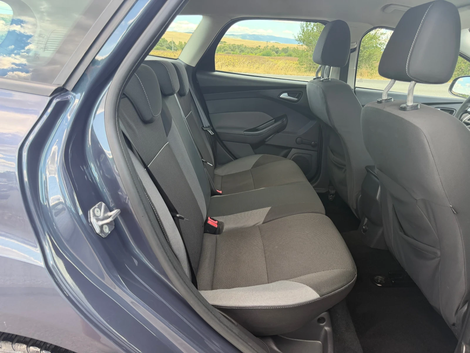 Ford Focus 1.6 TDCI, снимка 11 - Автомобили и джипове - 56015481