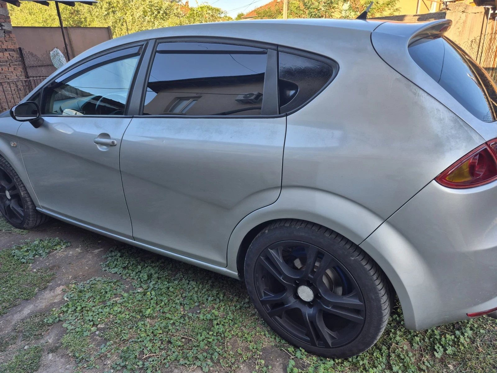 Seat Leon, снимка 7 - Автомобили и джипове - 56059360