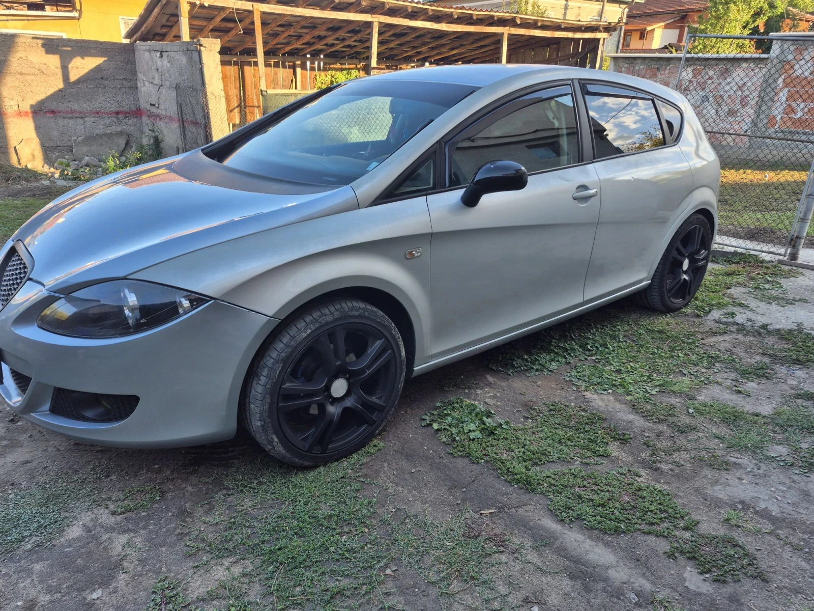Seat Leon, снимка 6 - Автомобили и джипове - 56059360