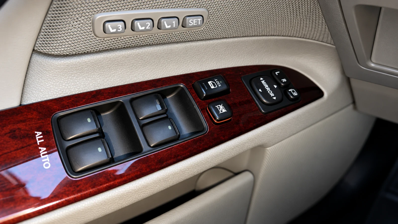 Lexus IS 250 2.5 бензин , V6, 208 Коня, Facelift, Уникален!, снимка 10 - Автомобили и джипове - 56334358