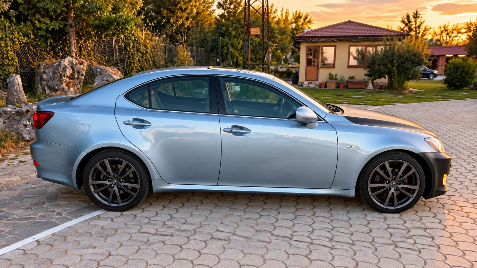 Lexus IS 250 2.5 бензин , V6, 208 Коня, Facelift, Уникален!, снимка 4 - Автомобили и джипове - 56334358