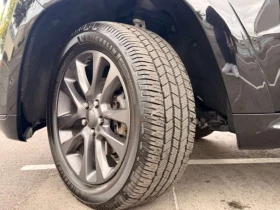 Jeep Grand cherokee * OVERLAND| 2 SETS OF TIRES * CARFAX * ЦЕНА ДО БГ - 24500 € / 47917.83 лв. - 18928907 5