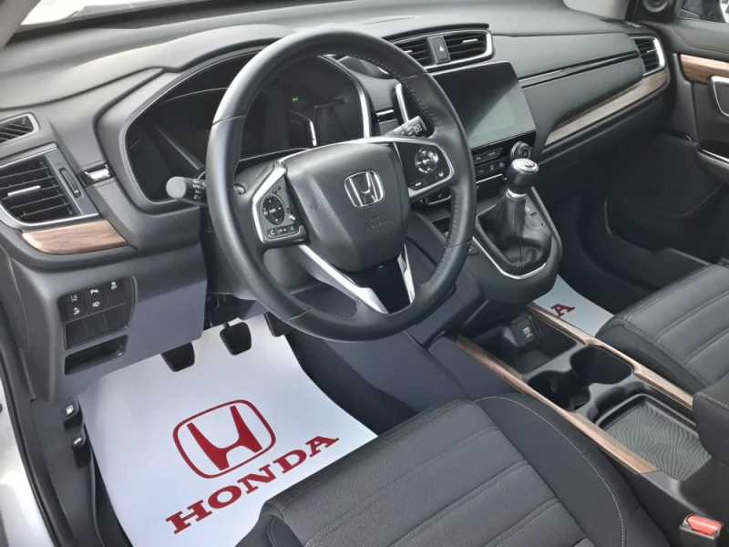 Honda Cr-v 1.5 VTEC Style Plus Turbo 4WD, снимка 10 - Автомобили и джипове - 47627207