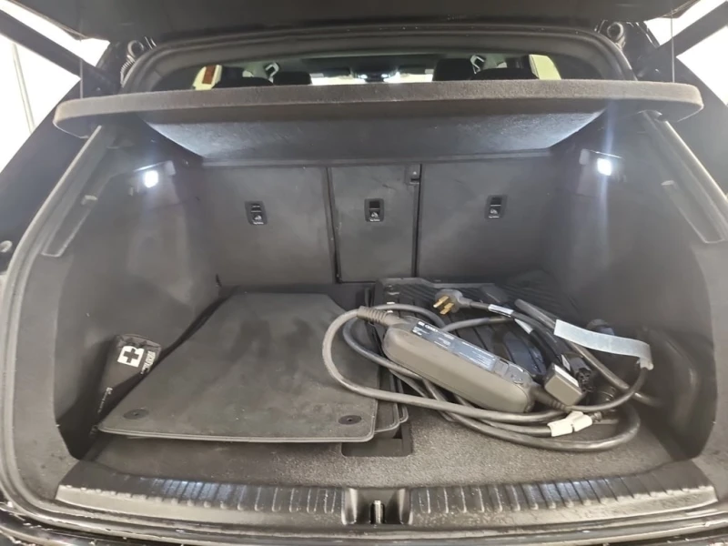 Audi Q4 ETRON* 50 QUATTRO * CARFAX * БЕЗ ПЪРВОНАЧАЛНА ВНОС, снимка 15 - Автомобили и джипове - 52584009