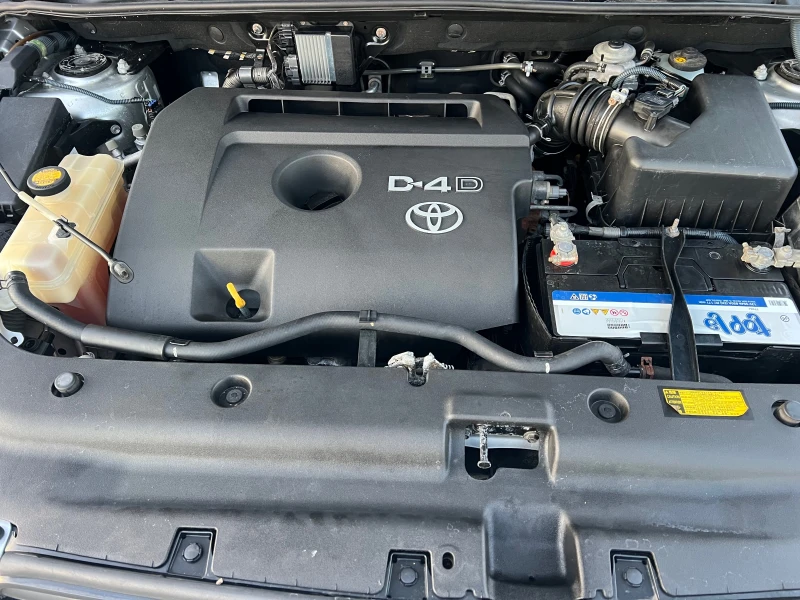 Toyota Rav4 2.2 D4D/136p.s-4x4, снимка 14 - Автомобили и джипове - 53066950