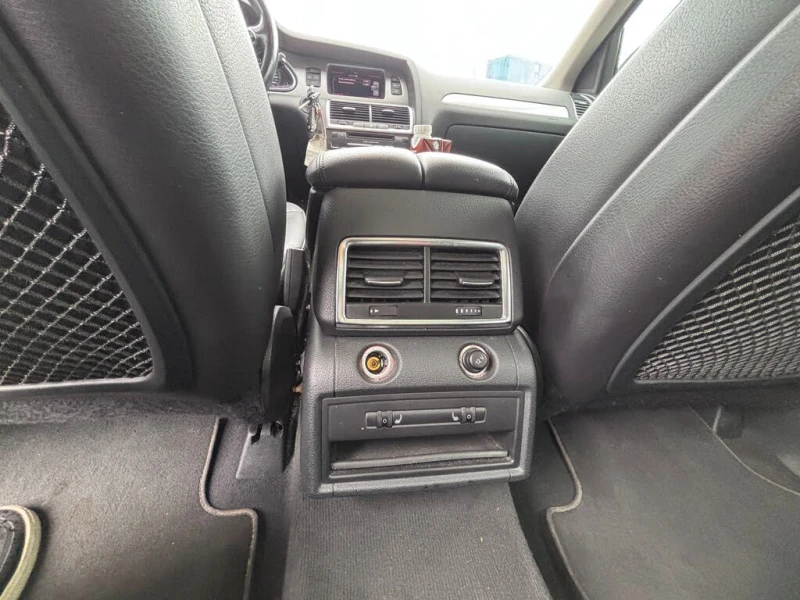 Audi Q7 quattro Progressiv* АвтоКредит* (ЦЕНА ДО БГ), снимка 15 - Автомобили и джипове - 53179600