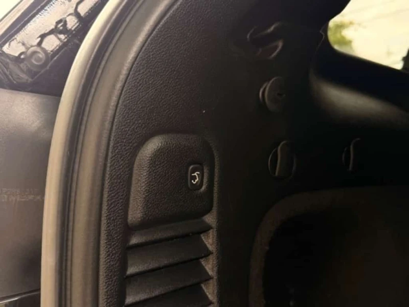 Jeep Grand cherokee * OVERLAND| 2 SETS OF TIRES * CARFAX * ЦЕНА ДО БГ, снимка 14 - Автомобили и джипове - 53574252