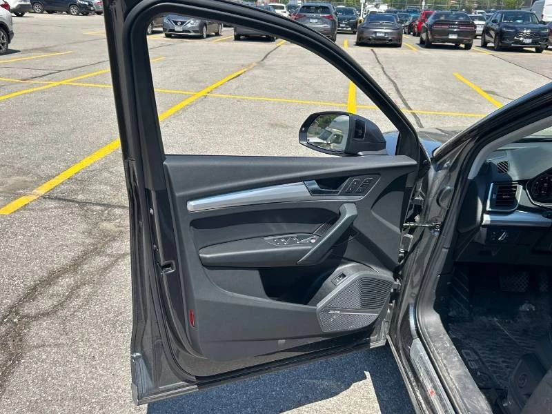 Audi Q5 * TECHNIK * DIS * PANO * ПРЕДСТАВИТЕЛСТВО, снимка 15 - Автомобили и джипове - 54741960
