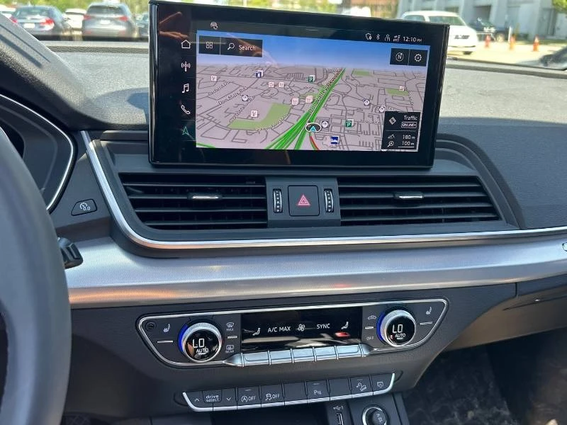 Audi Q5 * TECHNIK * DIS * PANO * ПРЕДСТАВИТЕЛСТВО, снимка 12 - Автомобили и джипове - 54741960