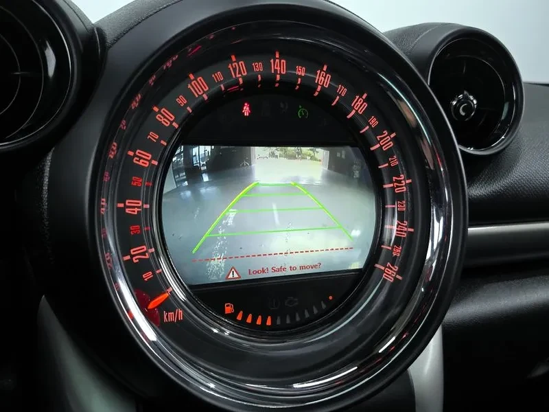 Mini Countryman 2.0D, снимка 15 - Автомобили и джипове - 56324830