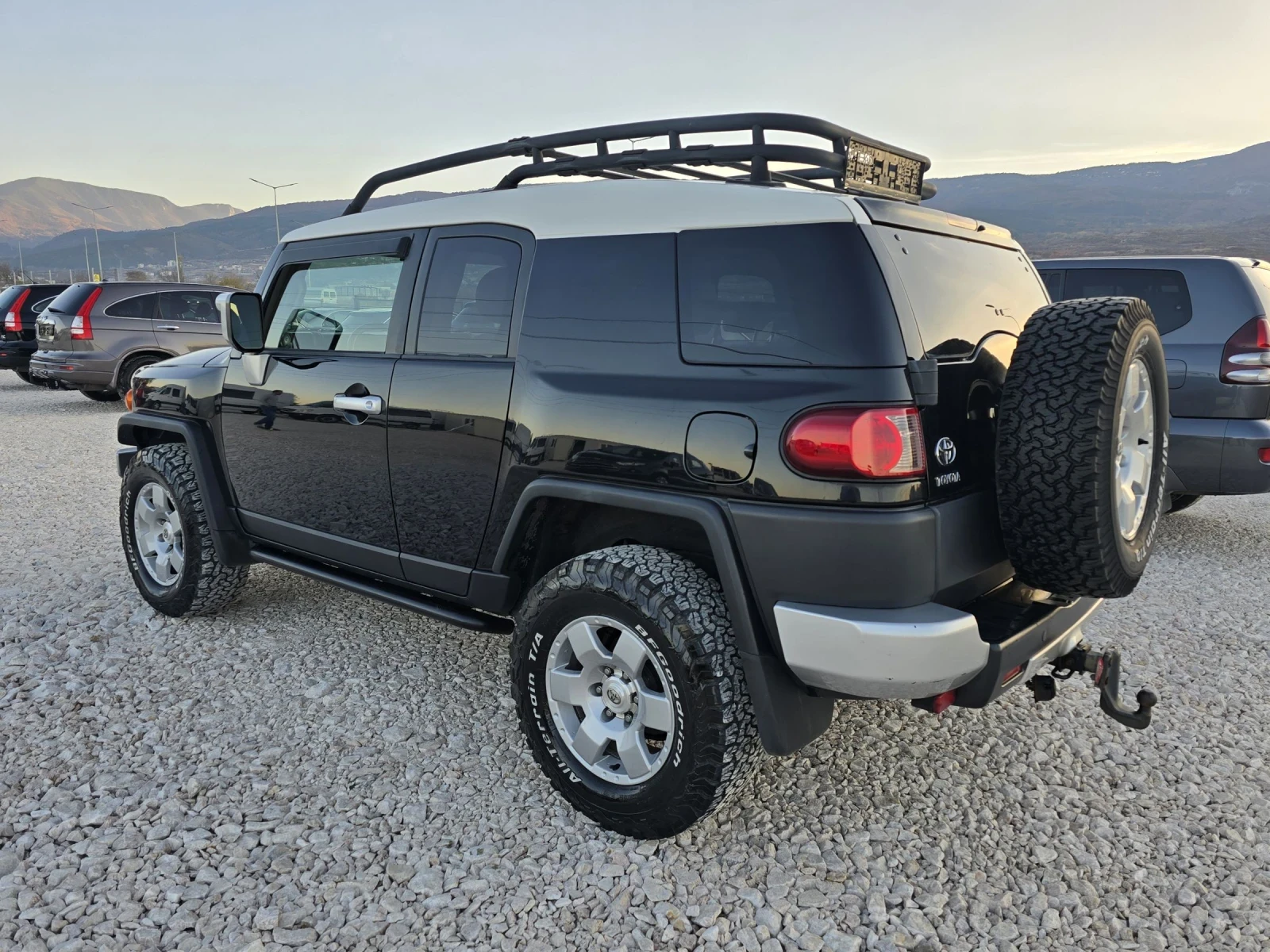 Toyota Fj cruiser 4.0i/AVTOMAT - изображение 5