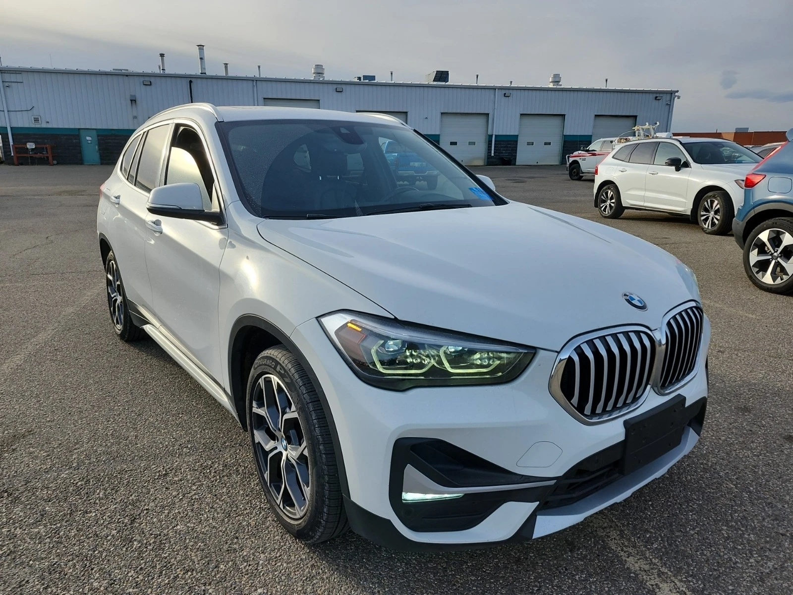 BMW X1 * * CARFAX * *   * *  | Mobile.bg   2