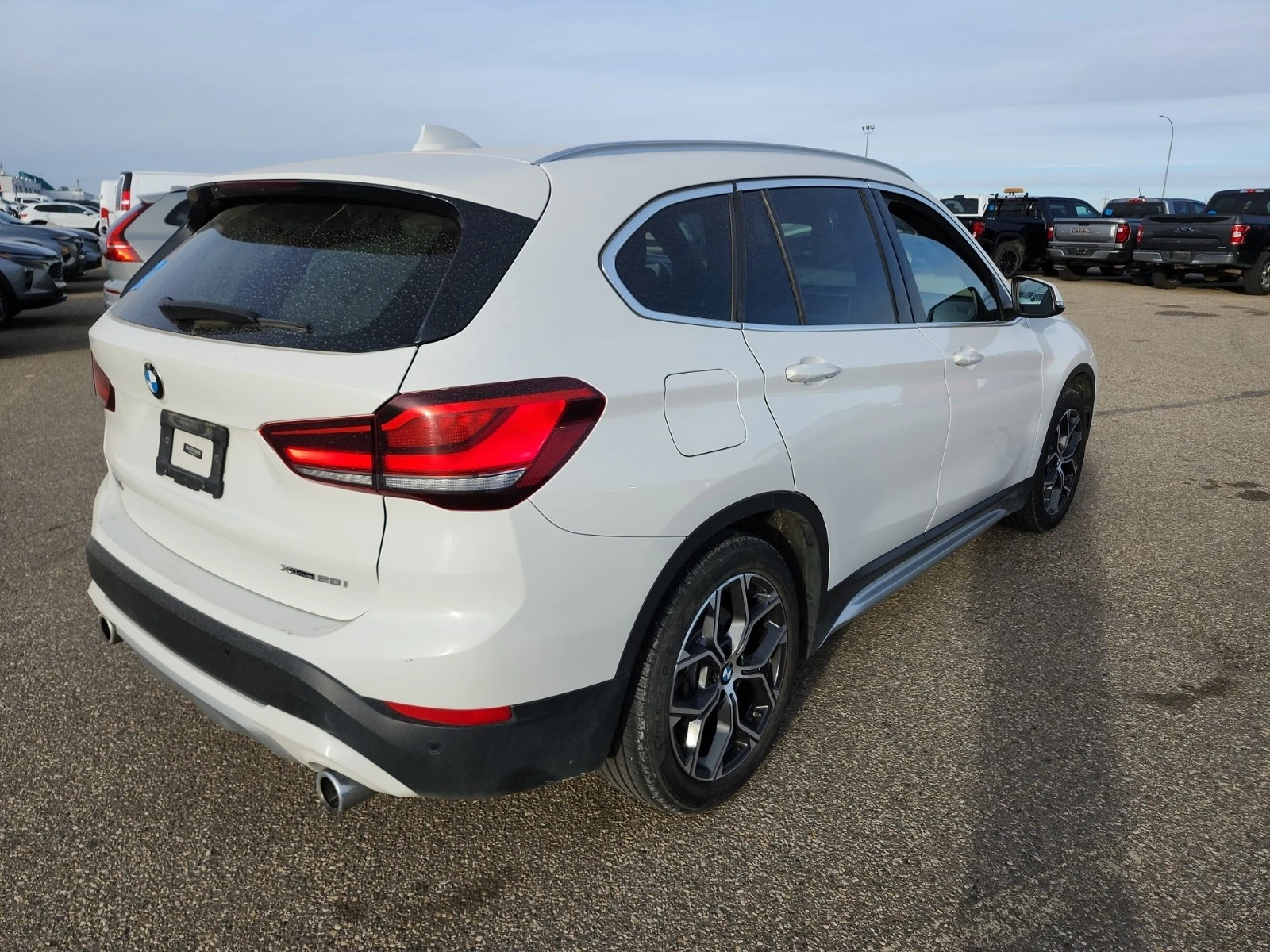 BMW X1 * * CARFAX * *   * *  | Mobile.bg   3
