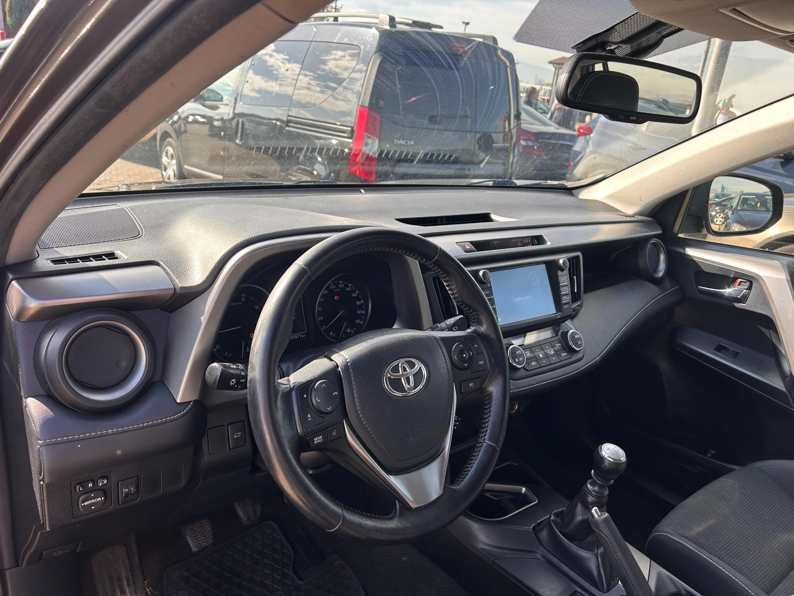 Toyota Rav4 2.0D-4D NAVI/KAMERA EURO 6 | Mobile.bg   11