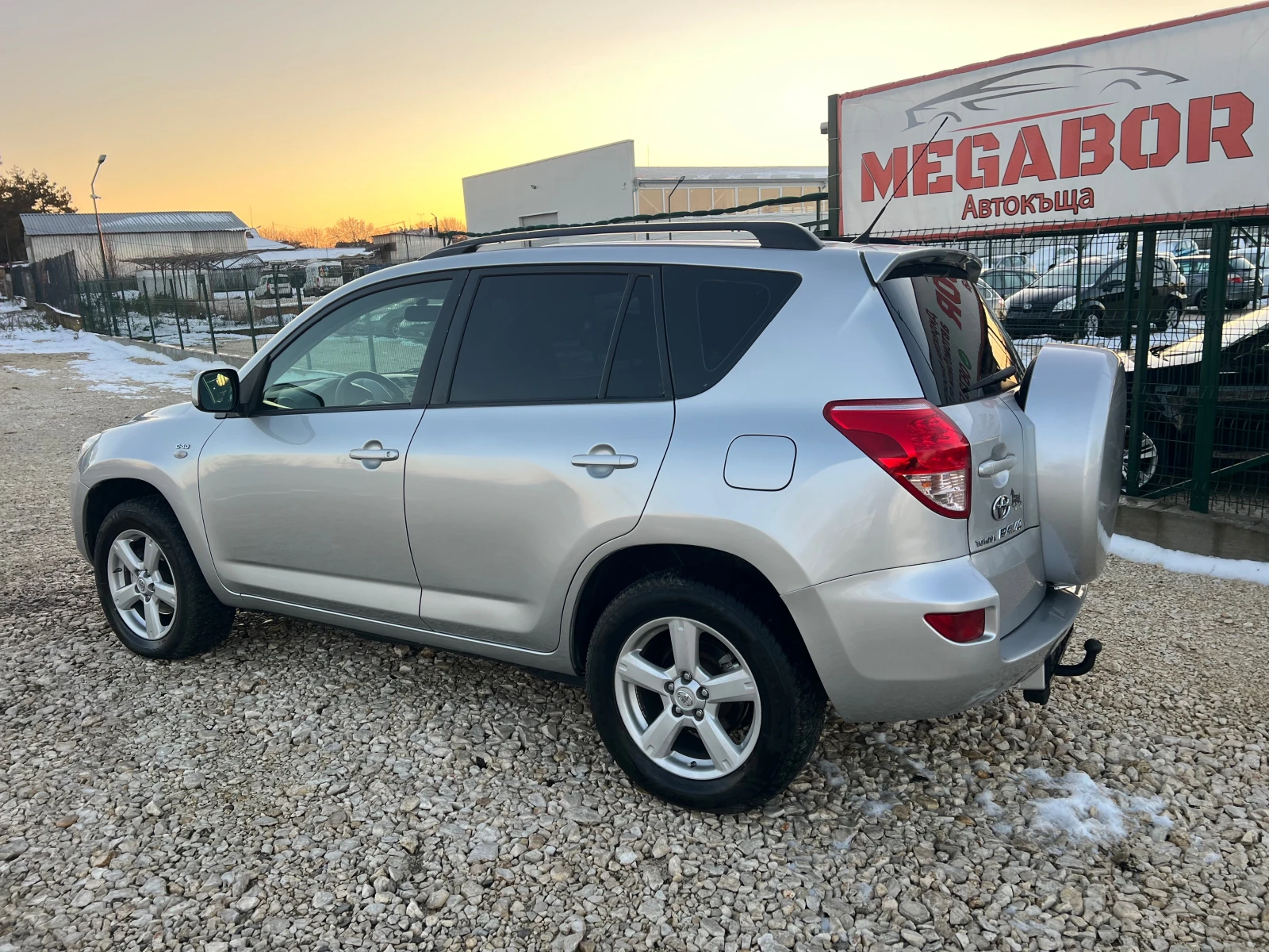 Toyota Rav4 2.2 D4D/136p.s-4x4 | Mobile.bg � ����������� 4