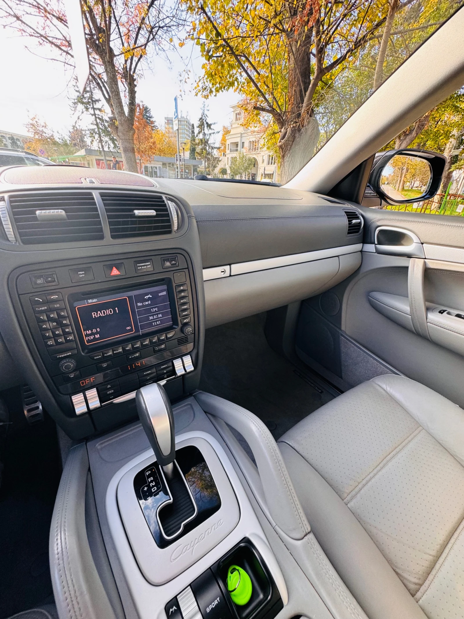 Porsche Cayenne, снимка 12 - Автомобили и джипове - 53775369