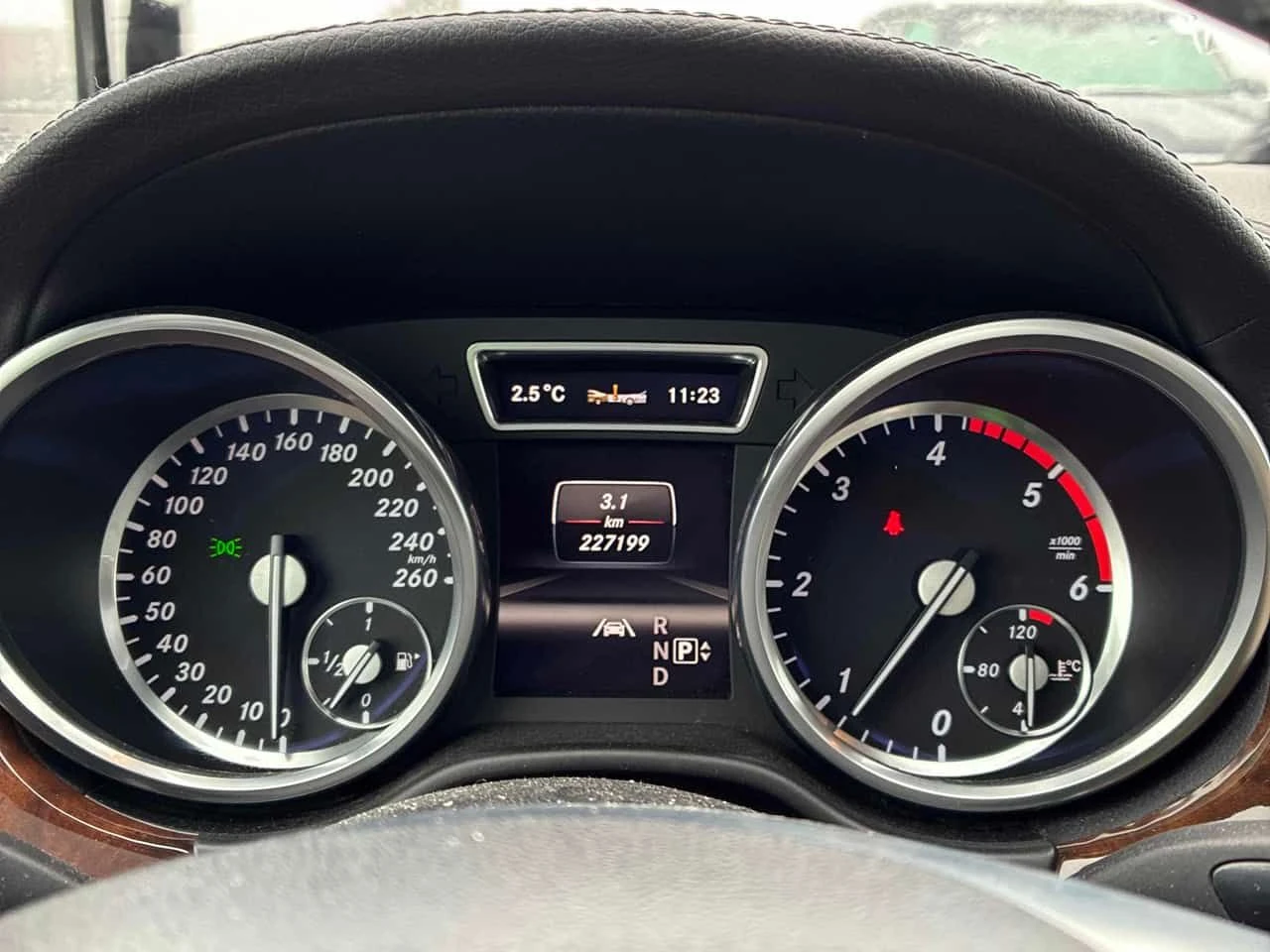 Mercedes-Benz GL 350 BlueTEC* DISTRONIC* ПОДГРЕВИ* ПАНОРАМА* , снимка 8 - Автомобили и джипове - 53971448