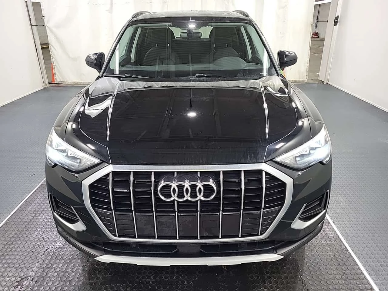 Audi Q3 * KOMFORT * PANO * ПОДГРЕВИ * CARFAX, снимка 17 - Автомобили и джипове - 54014927