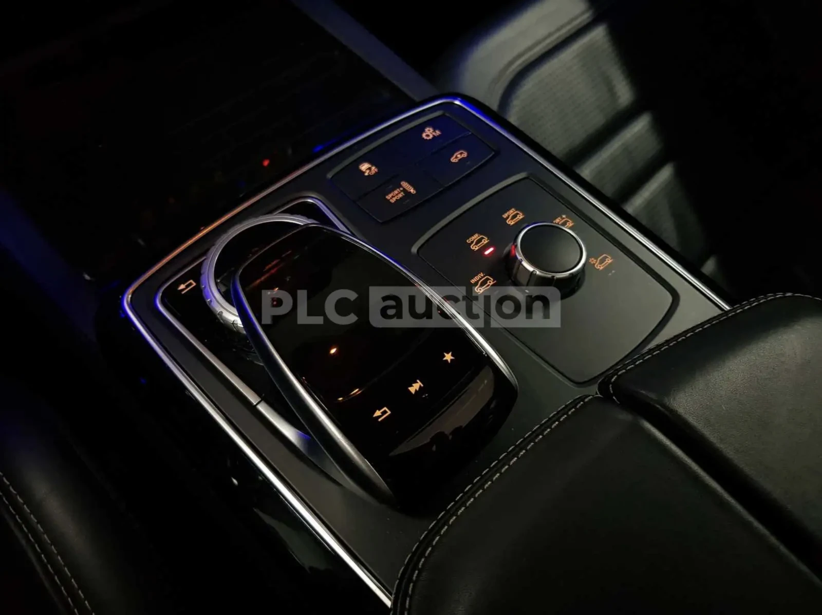 Mercedes-Benz GLE 63 AMG АВТОКРЕДИТ* ЦЕНА БЕЗ АНАЛОГ* , снимка 12 - Автомобили и джипове - 54134377