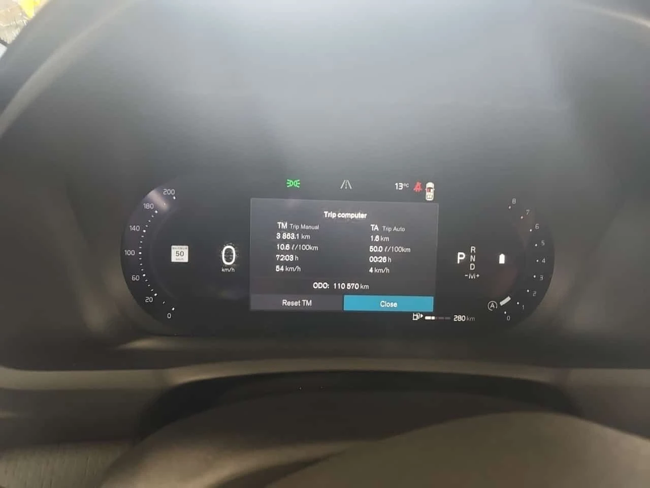 Volvo Xc90   ULTIMATE BRIGHT THEME | Bang & Olufsen | HEAD-UP, снимка 11 - Автомобили и джипове - 54228331