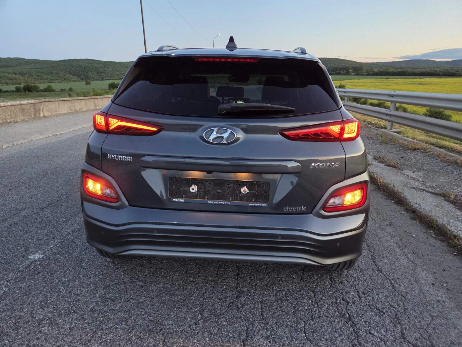 Hyundai Kona PREMIUM, снимка 6 - Автомобили и джипове - 54559132