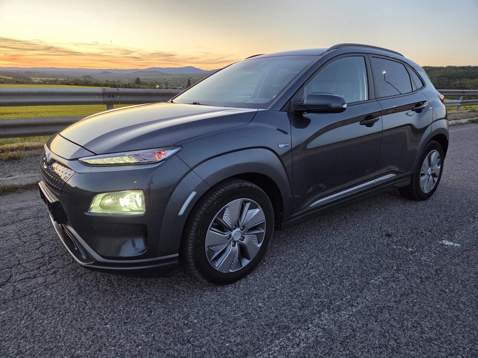 Hyundai Kona PREMIUM