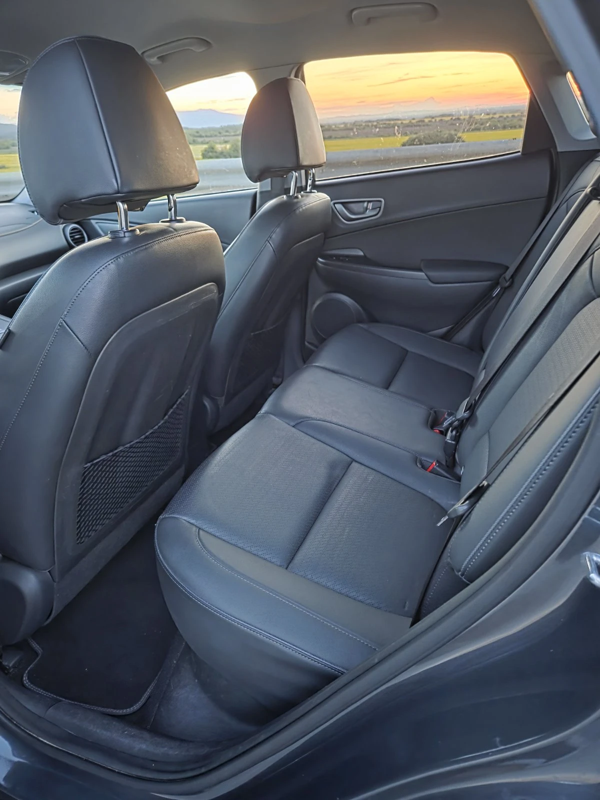 Hyundai Kona PREMIUM, снимка 9 - Автомобили и джипове - 54559132