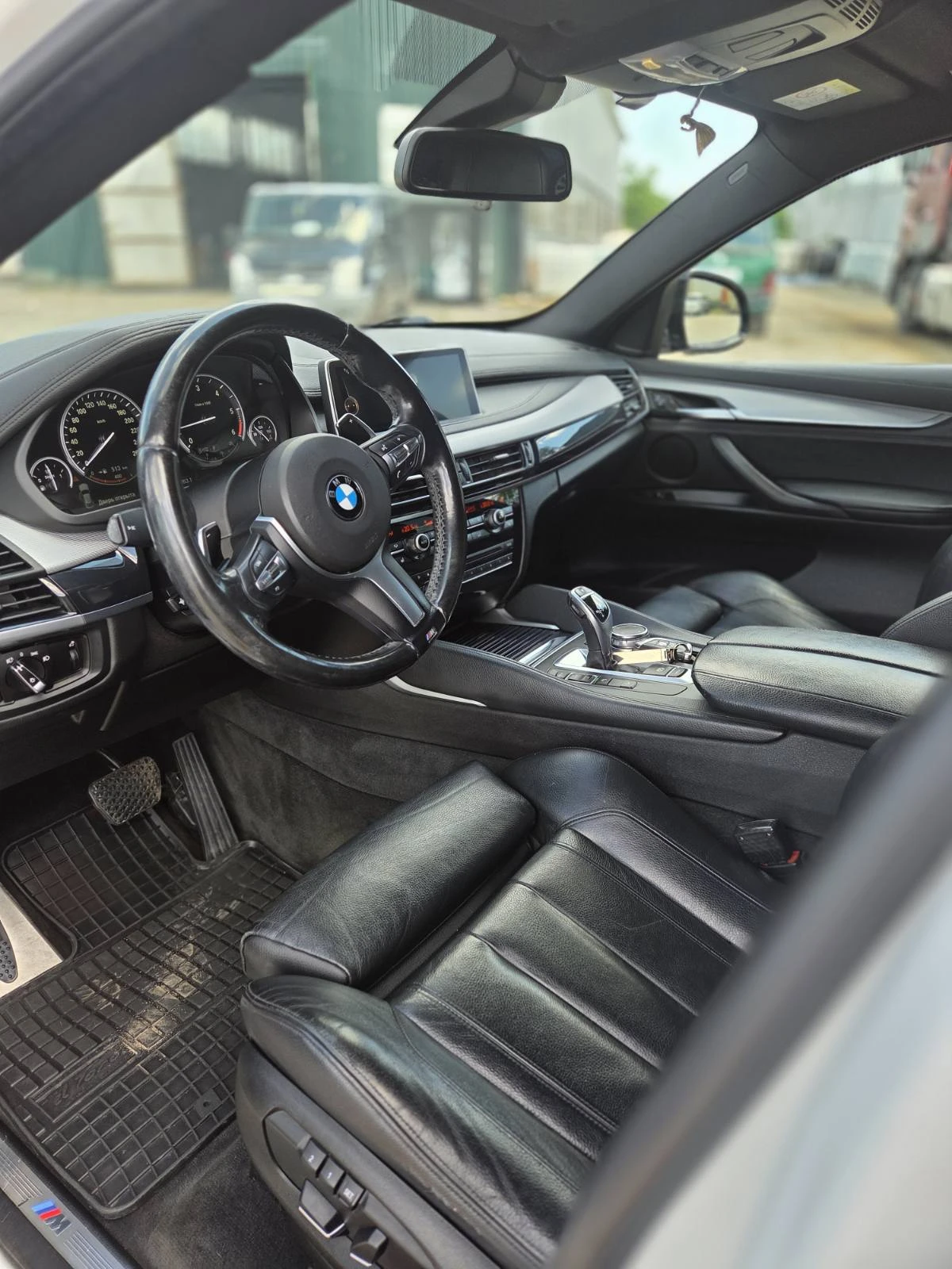 BMW X6 DRIVE30D, снимка 9 - Автомобили и джипове - 54912666