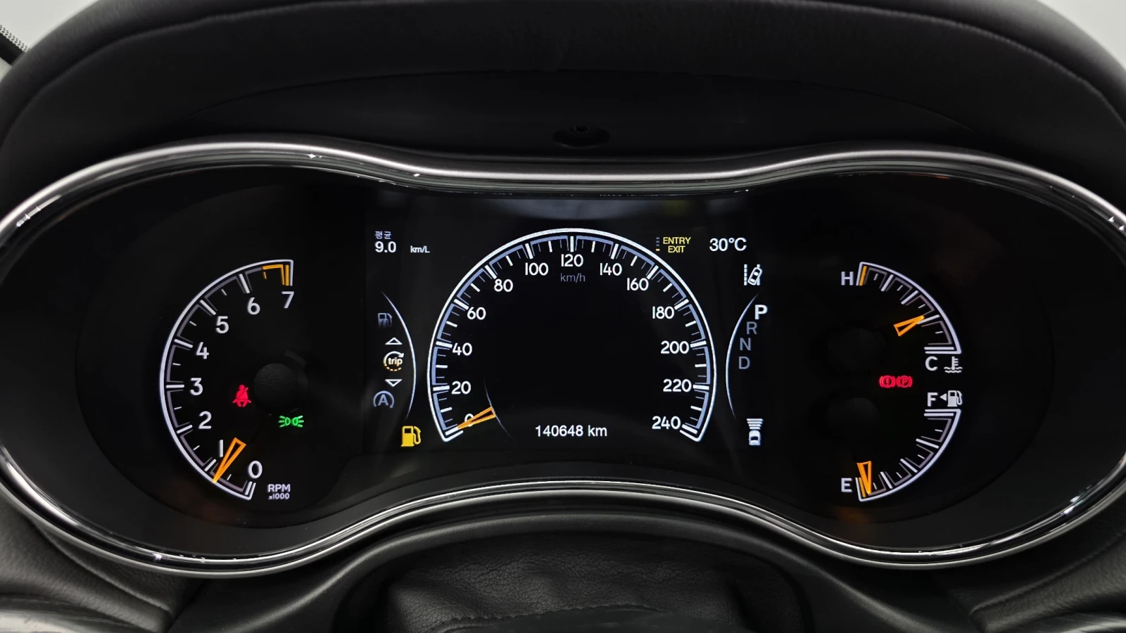 Jeep Cherokee 3.6* BLIND SPOT* ЕЛ. БАГАЖНИК* ЛЮК* КРАЙНА ЦЕНА, снимка 8 - Автомобили и джипове - 55594874