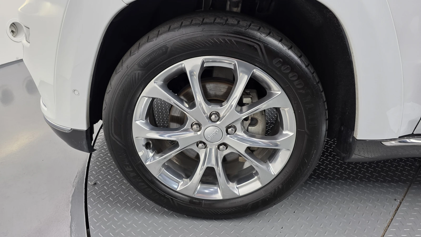 Jeep Cherokee 3.6* BLIND SPOT* ЕЛ. БАГАЖНИК* ЛЮК* КРАЙНА ЦЕНА, снимка 5 - Автомобили и джипове - 55594874