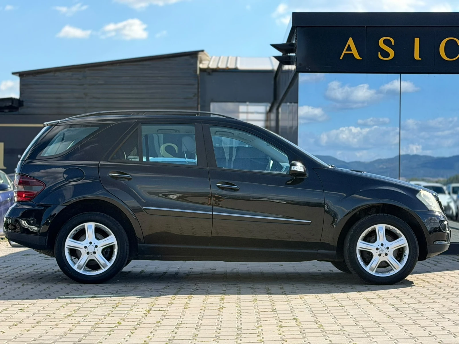 Mercedes-Benz ML 320 / 3.0D / 224HP / 4MATIC / SPORT EDITION /, снимка 6 - Автомобили и джипове - 56259211