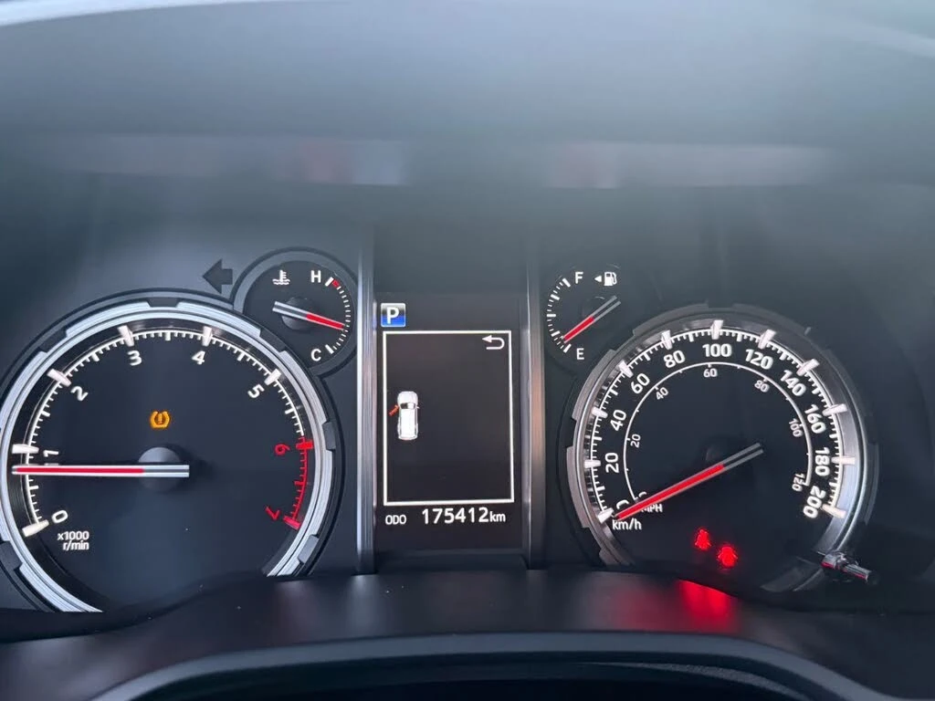 Toyota 4runner 4.0* DISTRONIC* ПОДГРЕВ* КАМЕРА* КРАЙНА ЦЕНА, снимка 9 - Автомобили и джипове - 56318195