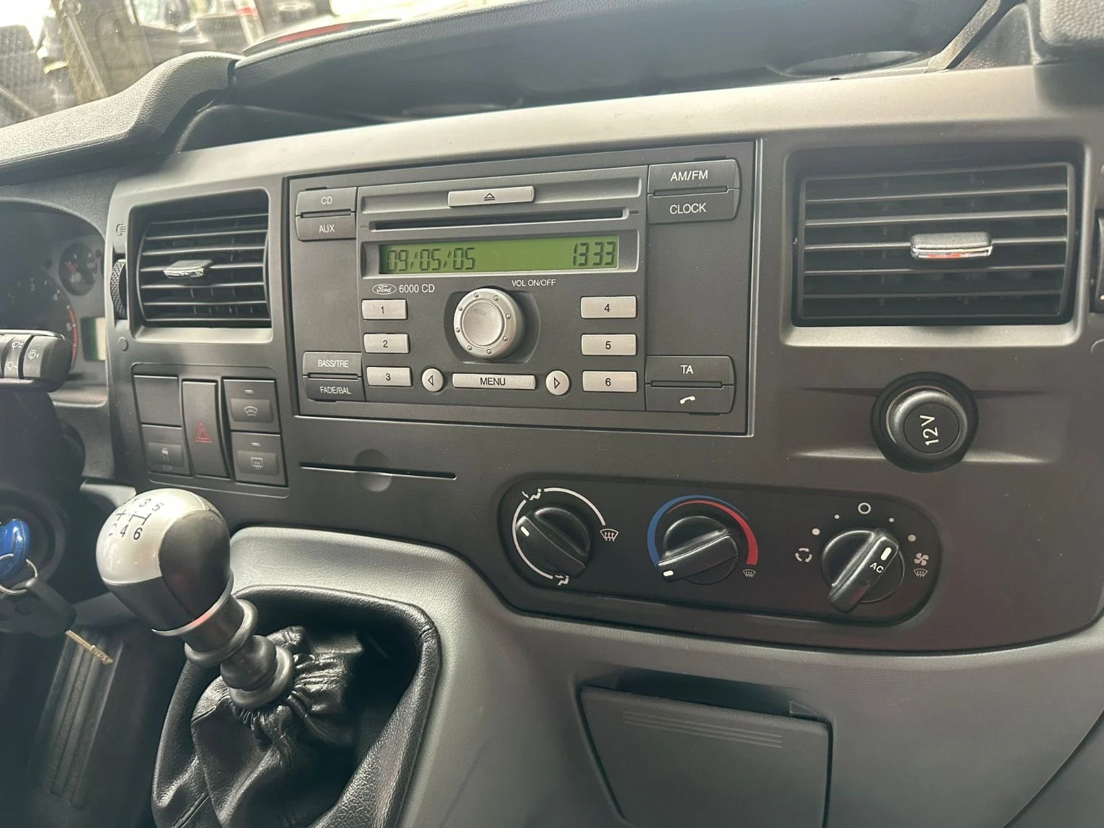 Ford Transit 2.2TDCi - изображение 9