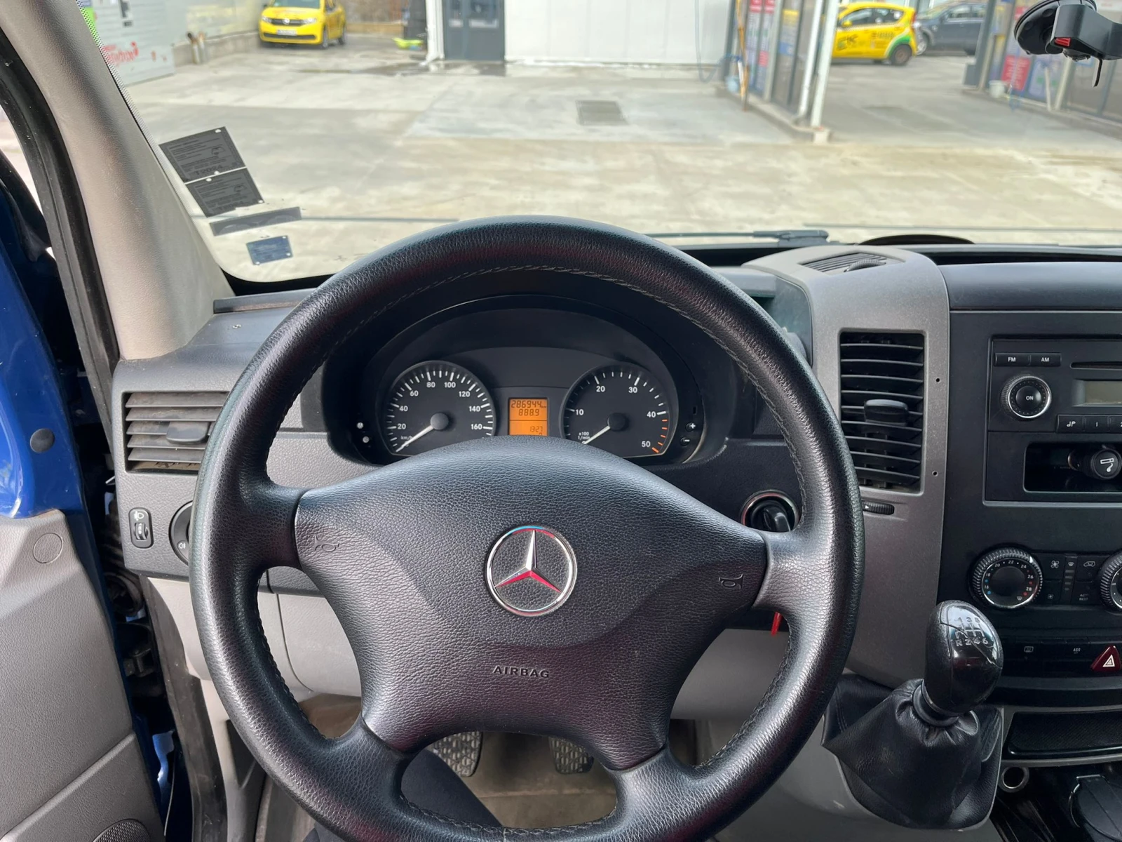 Mercedes-Benz Sprinter 311 - изображение 10