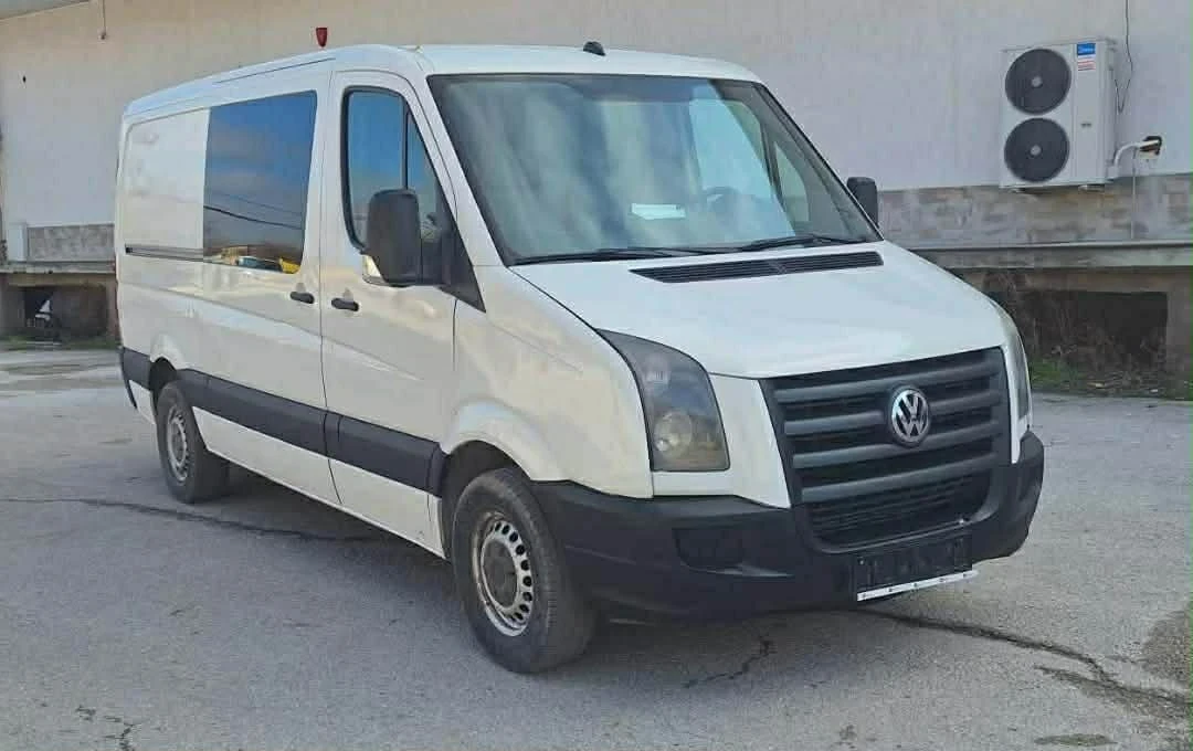 VW Crafter 2.5tdi, снимка 2 - Бусове и автобуси - 54206093