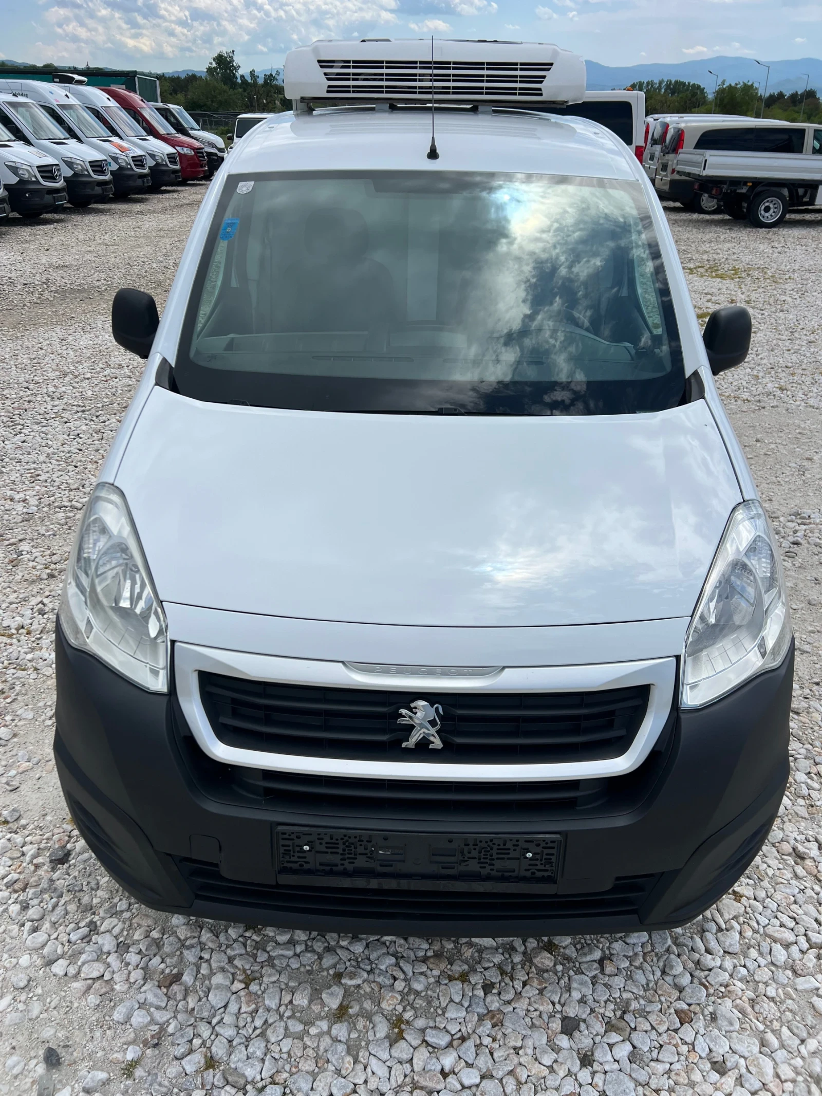 Peugeot Partner ХЛАДИЛЕН, снимка 3 - Бусове и автобуси - 54585934