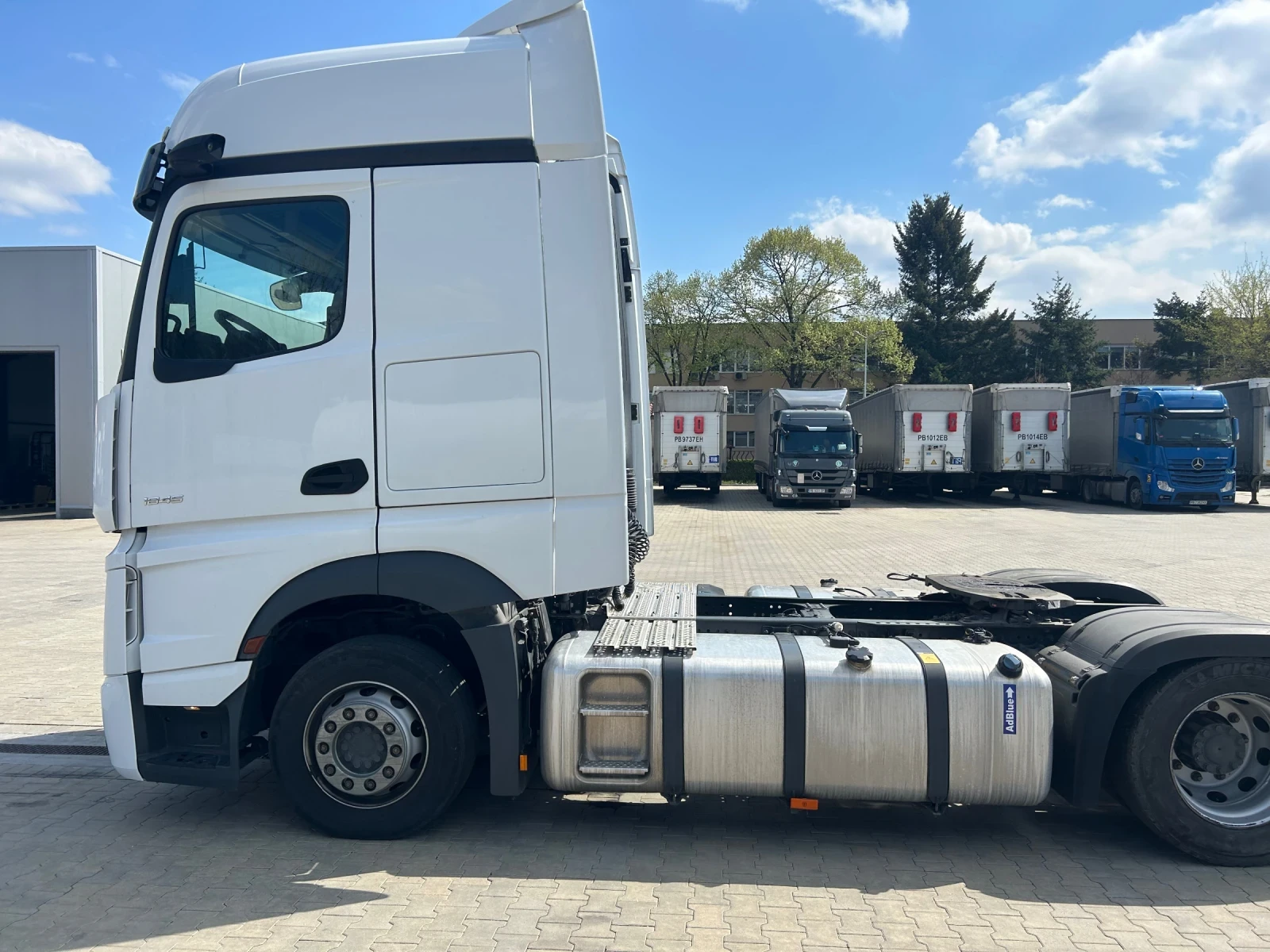 Mercedes-Benz Actros 1845 - изображение 7