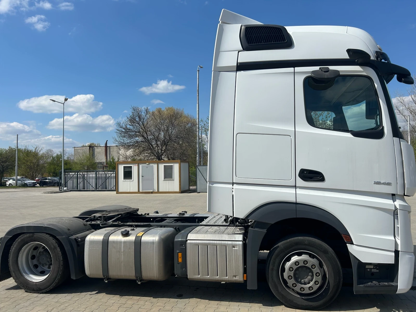 Mercedes-Benz Actros 1845 - изображение 3