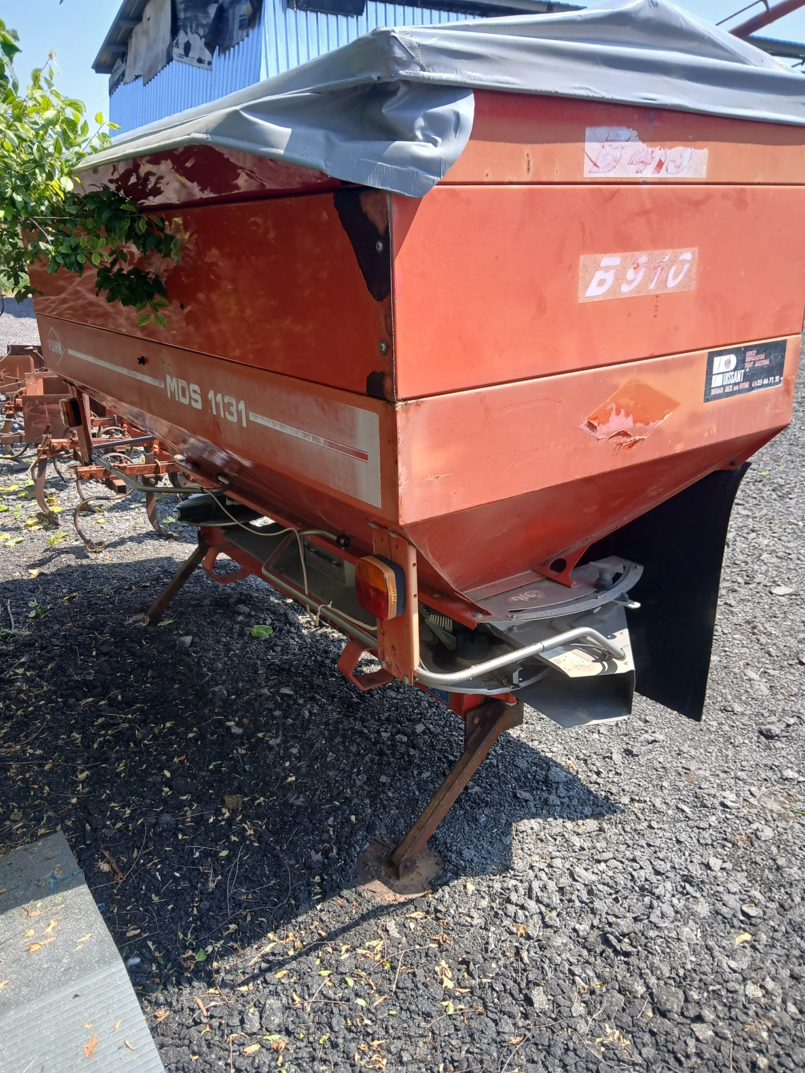  Kuhn | Mobile.bg   4