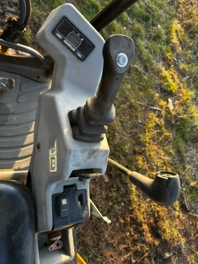 Багер Cat 301.6C, снимка 7